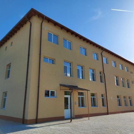 Apartamente Livada Râmnicu Vâlcea Екстериор снимка