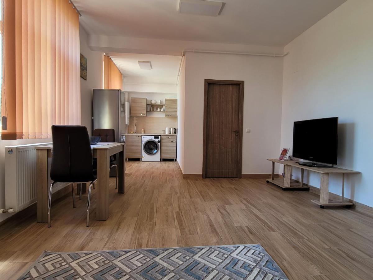 Apartamente Livada Râmnicu Vâlcea Екстериор снимка
