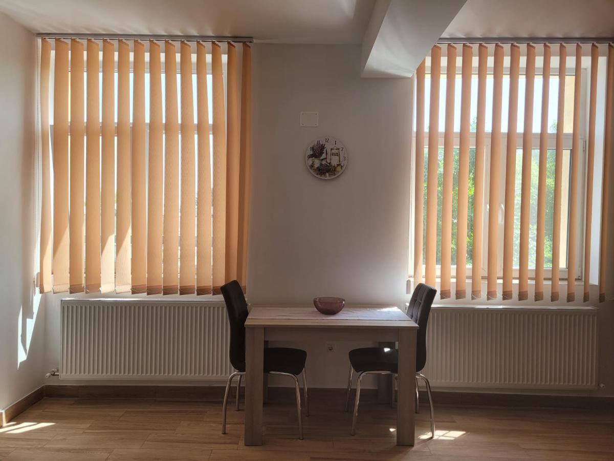 Apartamente Livada Râmnicu Vâlcea Екстериор снимка