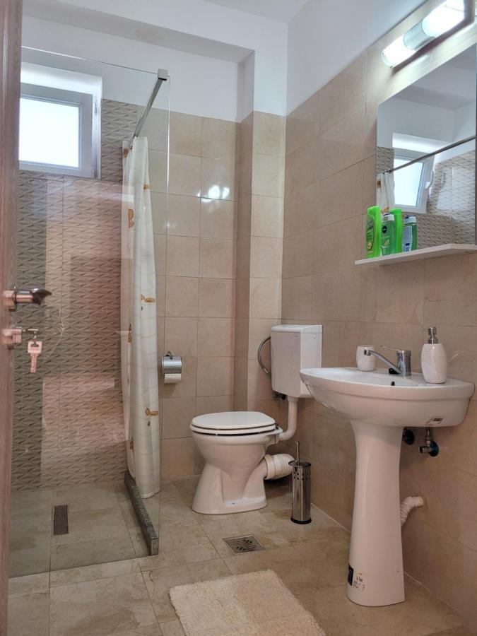 Apartamente Livada Râmnicu Vâlcea Екстериор снимка