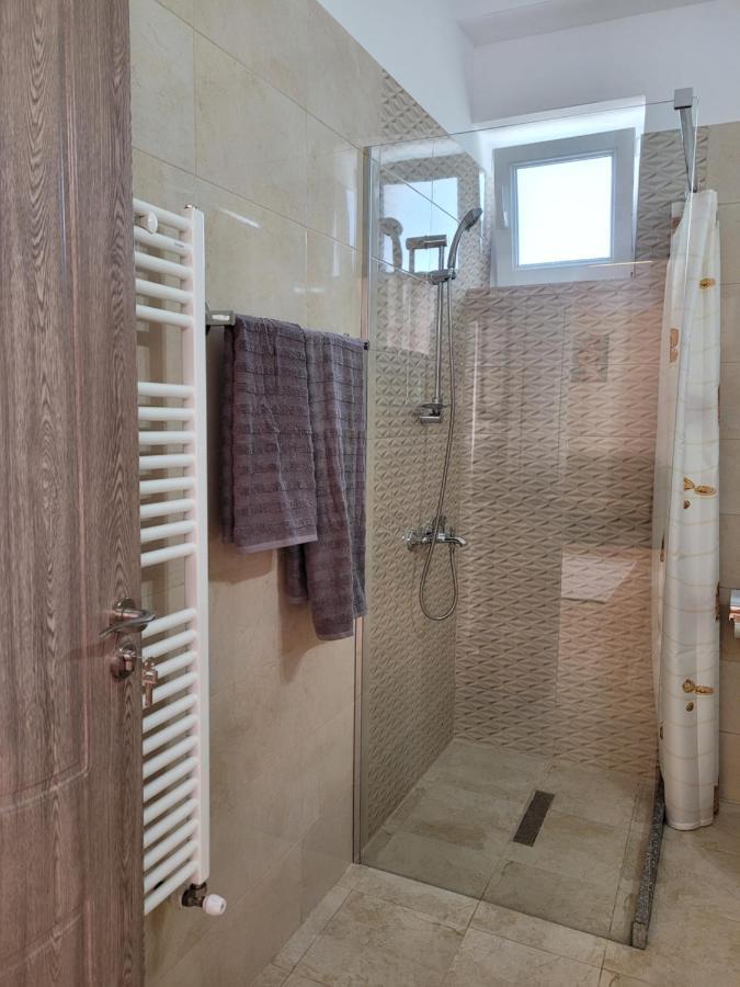 Apartamente Livada Râmnicu Vâlcea Екстериор снимка