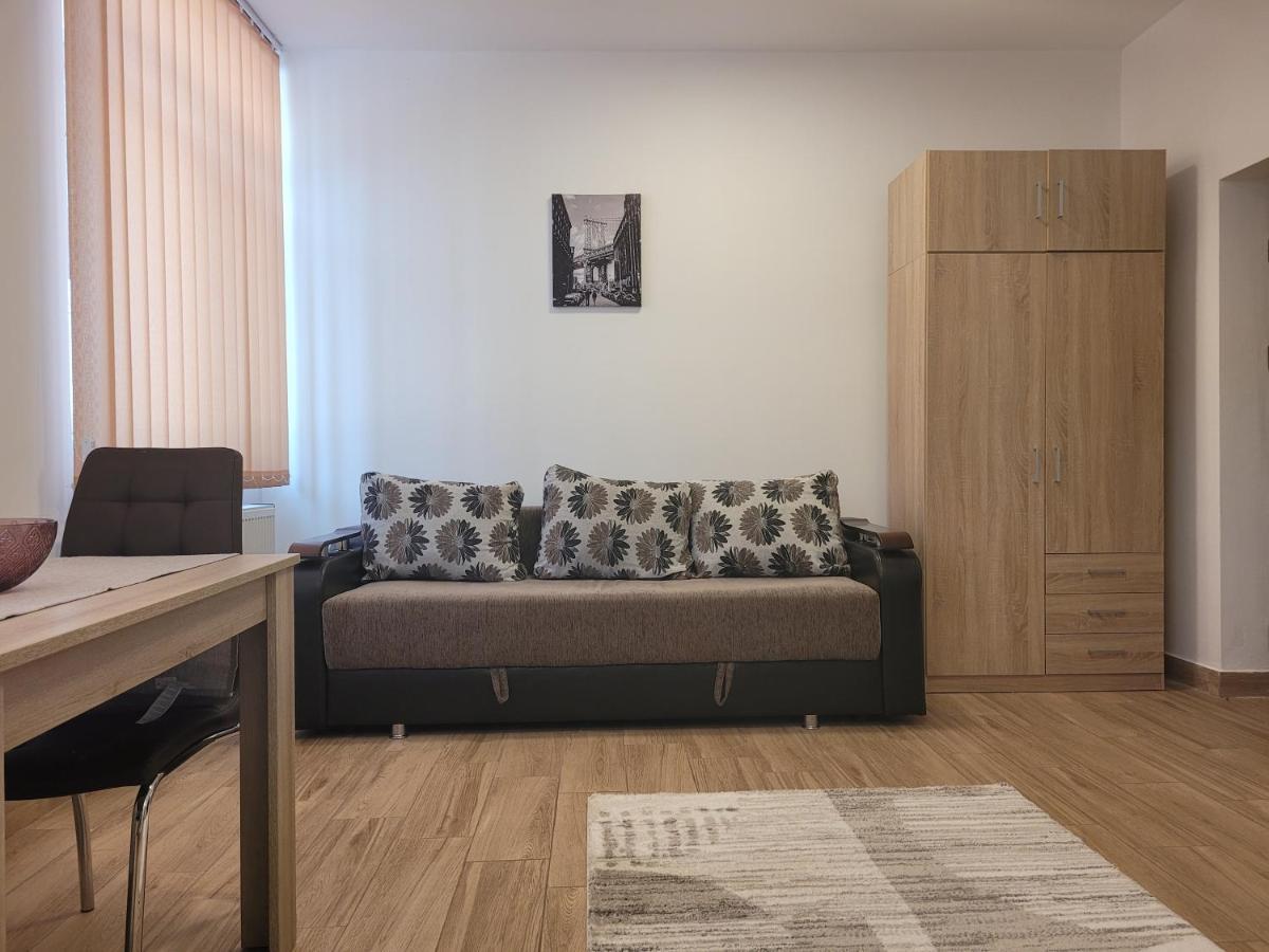 Apartamente Livada Râmnicu Vâlcea Екстериор снимка