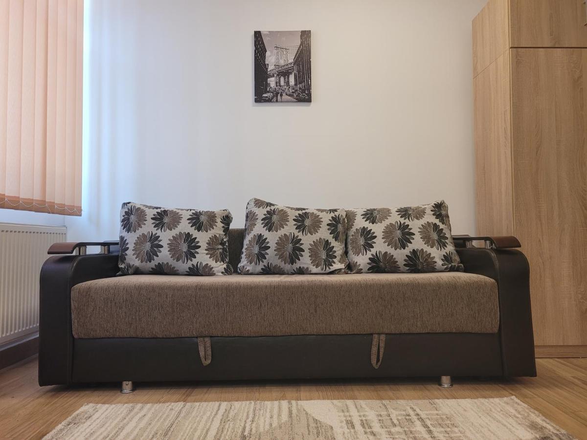 Apartamente Livada Râmnicu Vâlcea Екстериор снимка