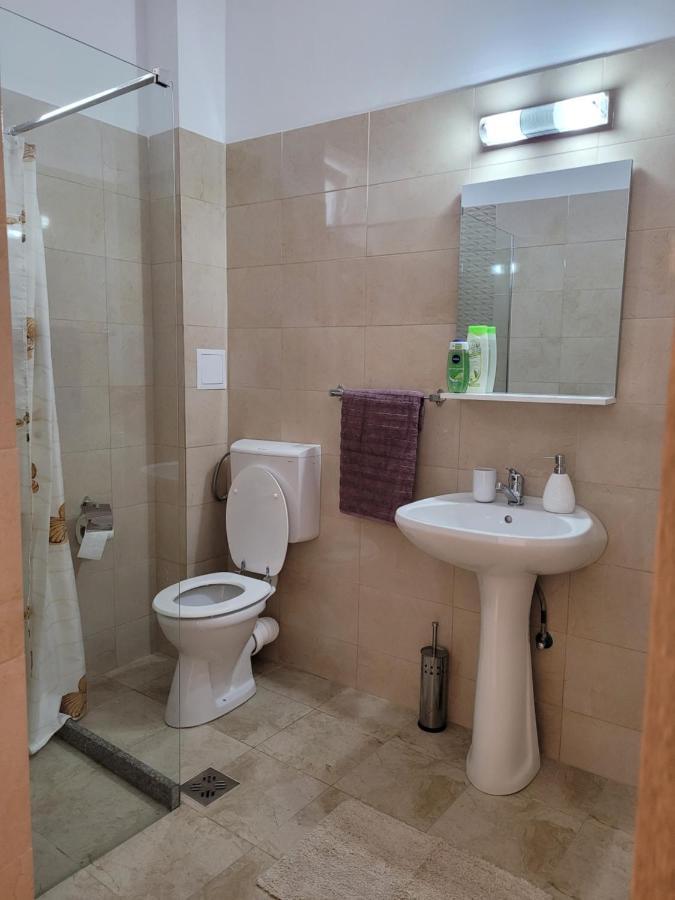 Apartamente Livada Râmnicu Vâlcea Екстериор снимка