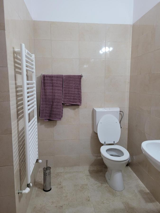 Apartamente Livada Râmnicu Vâlcea Екстериор снимка