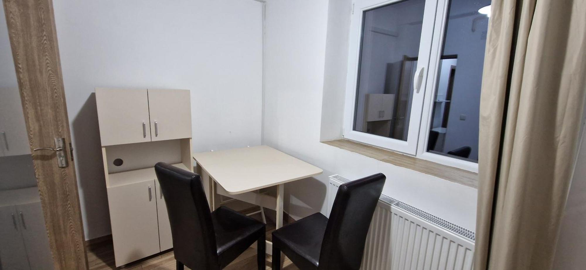 Apartamente Livada Râmnicu Vâlcea Стая снимка